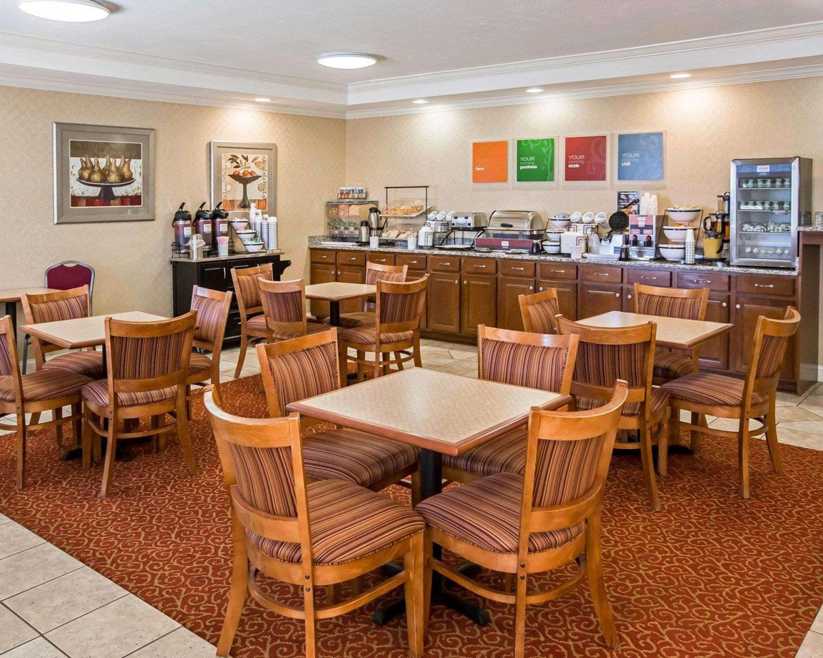 Comfort Inn Hebron-Lowell Area Dinwiddie Екстериор снимка
