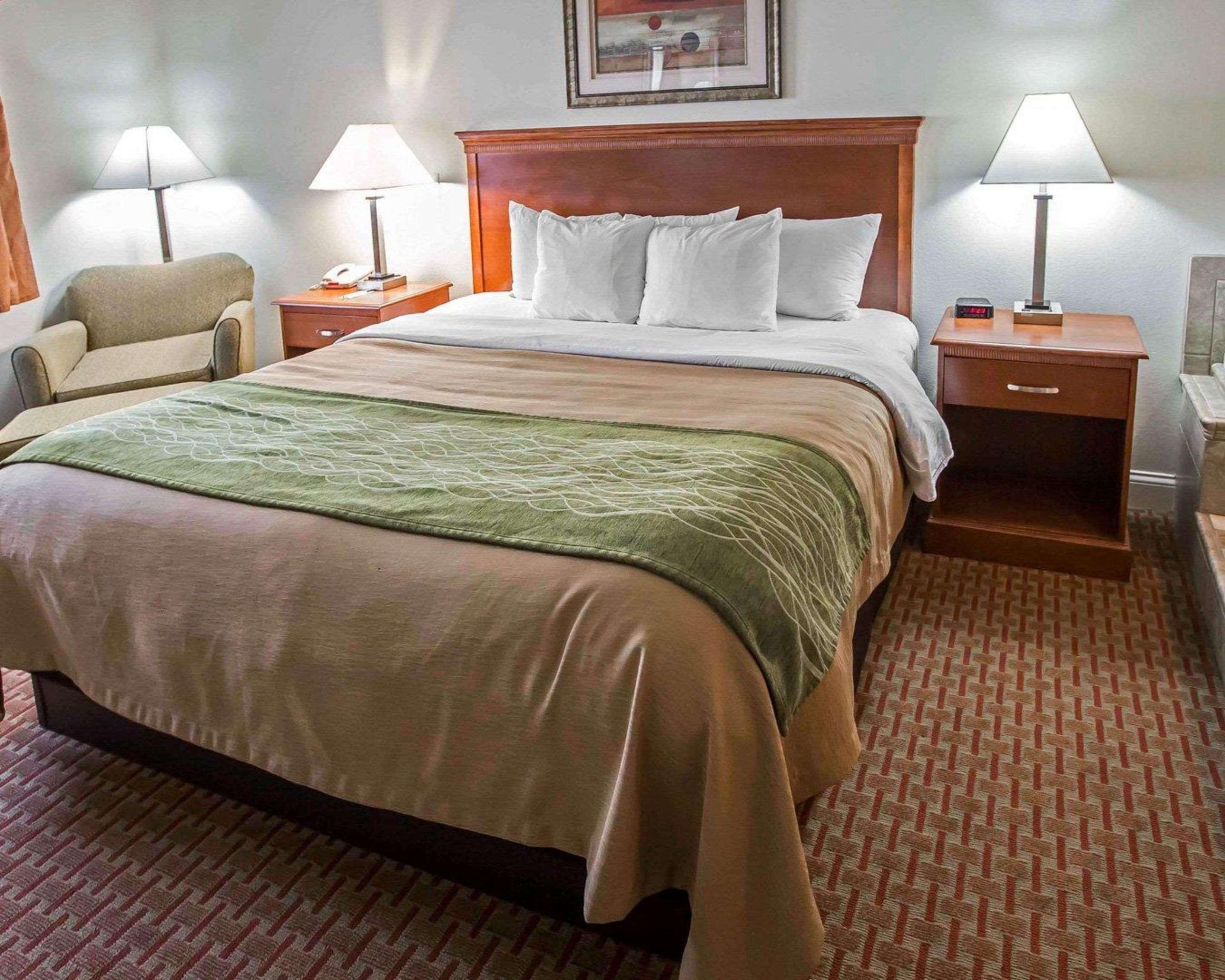 Comfort Inn Hebron-Lowell Area Dinwiddie Екстериор снимка