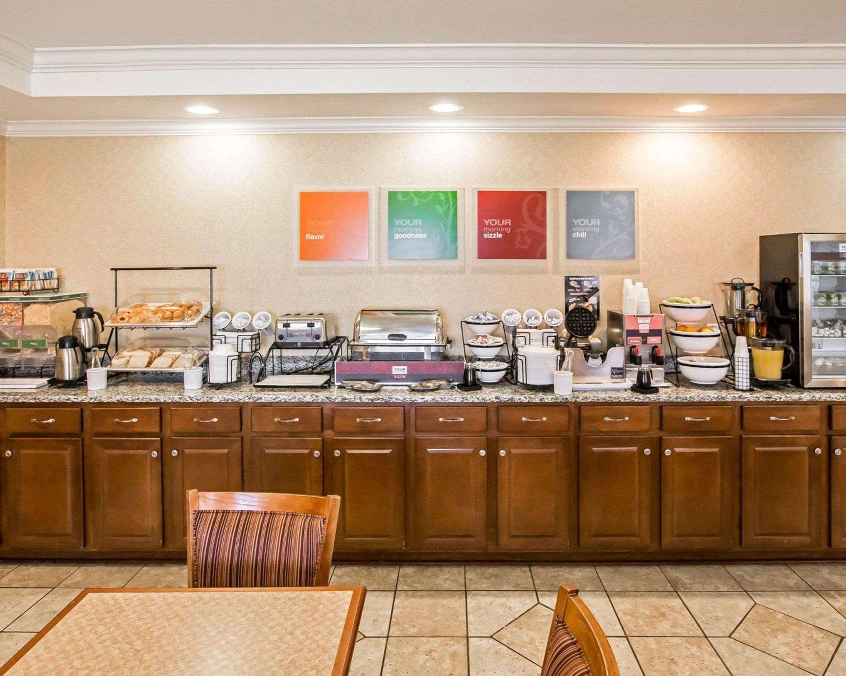 Comfort Inn Hebron-Lowell Area Dinwiddie Екстериор снимка