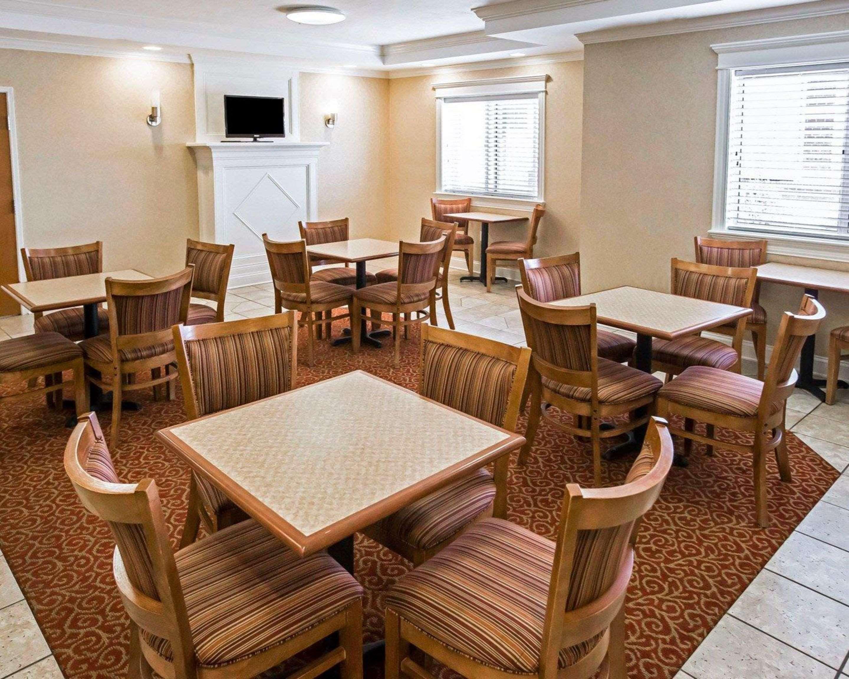 Comfort Inn Hebron-Lowell Area Dinwiddie Екстериор снимка