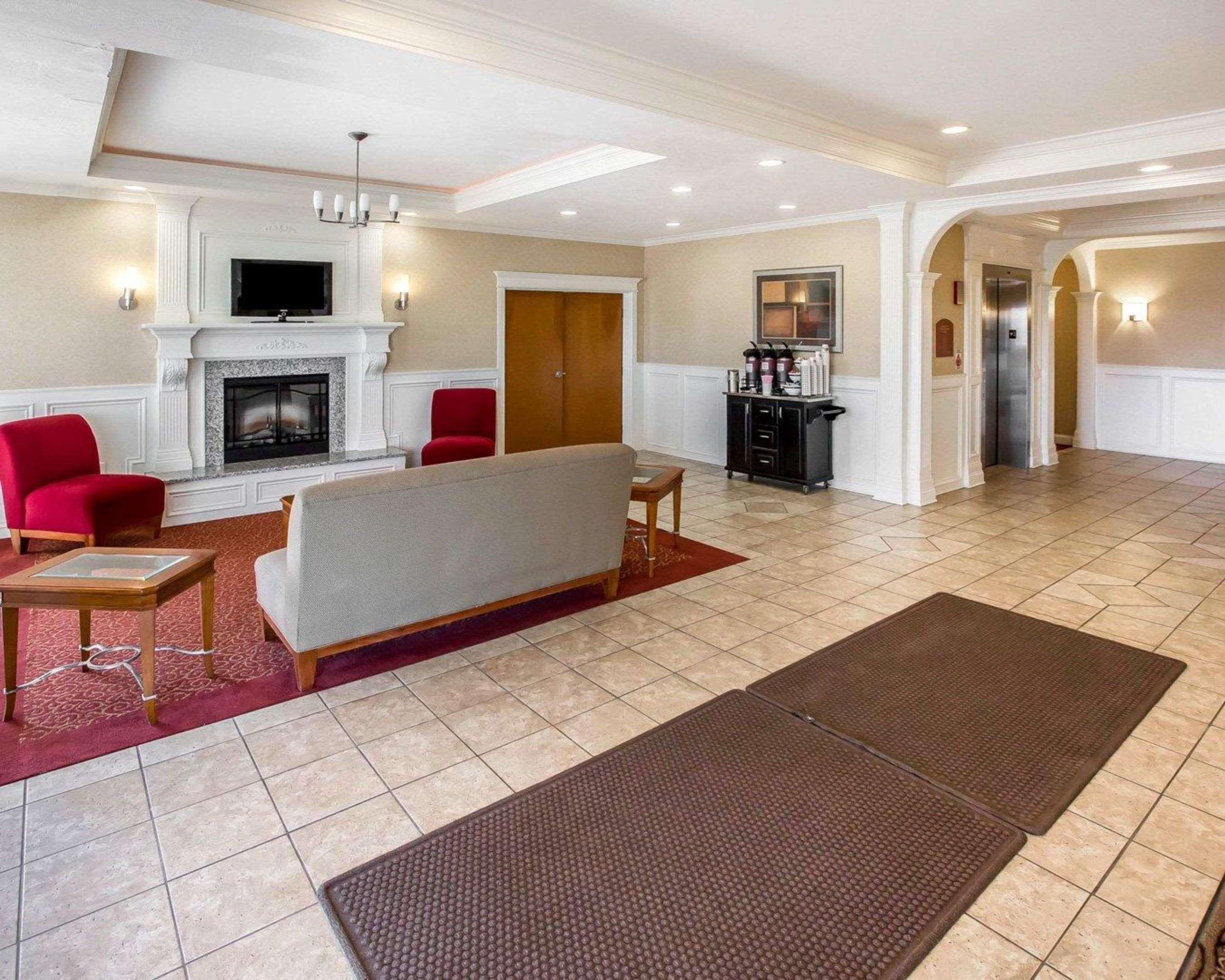 Comfort Inn Hebron-Lowell Area Dinwiddie Екстериор снимка