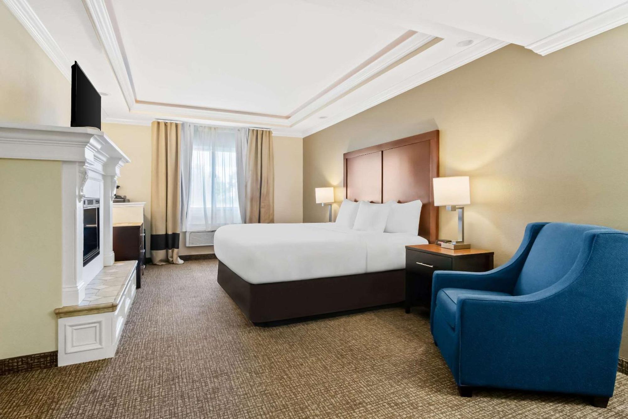 Comfort Inn Hebron-Lowell Area Dinwiddie Екстериор снимка