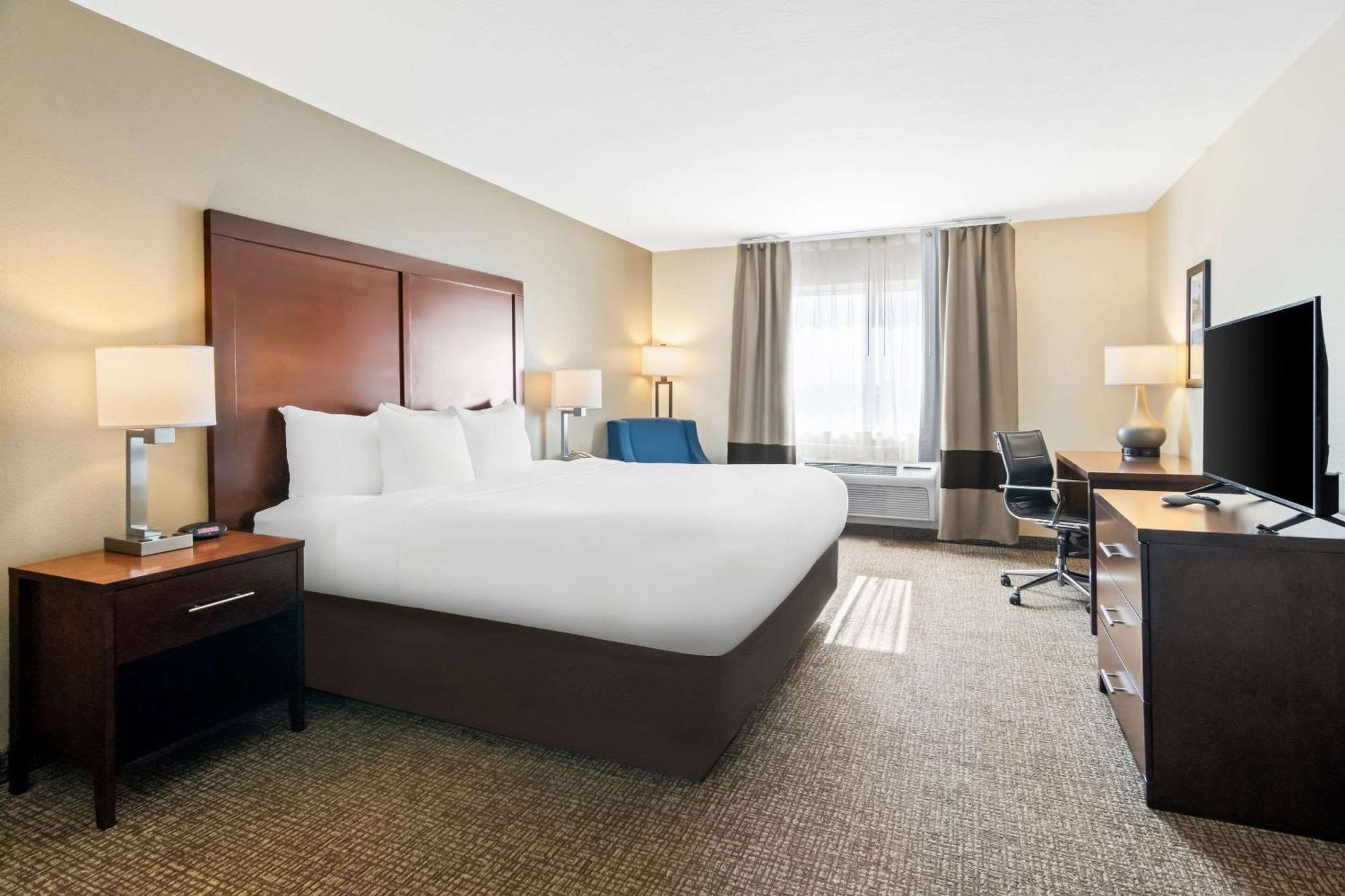 Comfort Inn Hebron-Lowell Area Dinwiddie Екстериор снимка